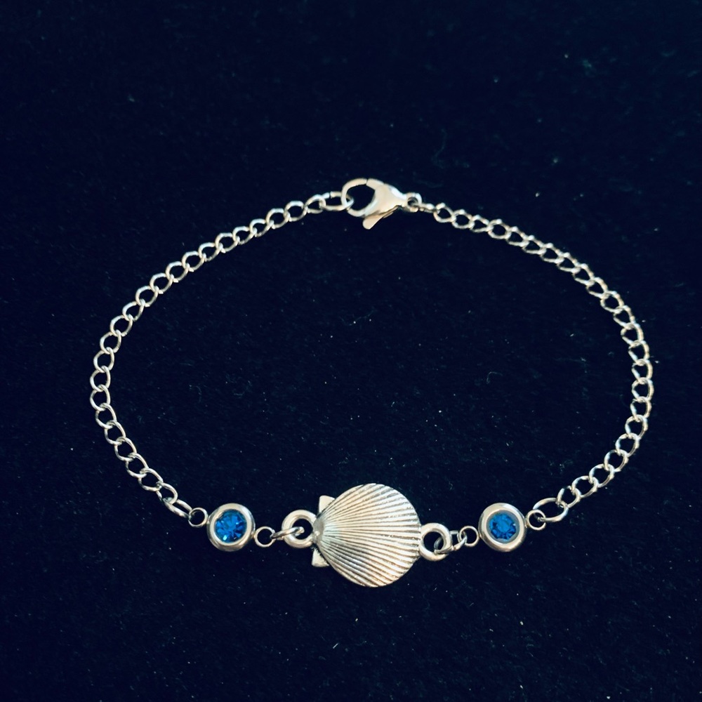Beach Shell chain bracelet with rhinestones